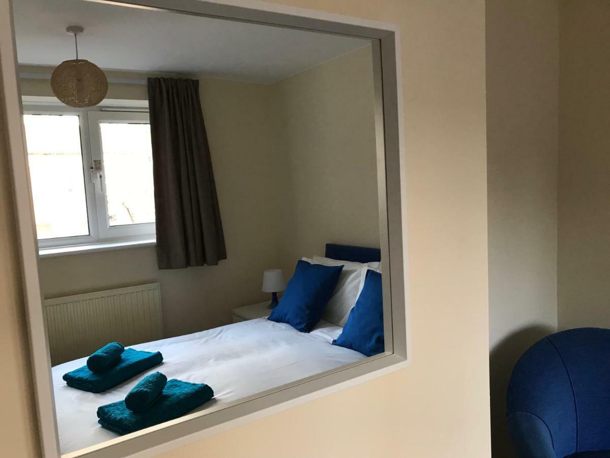 Cozy Apartment In Stratford From 18 Minutes To Central Λονδίνο Εξωτερικό φωτογραφία