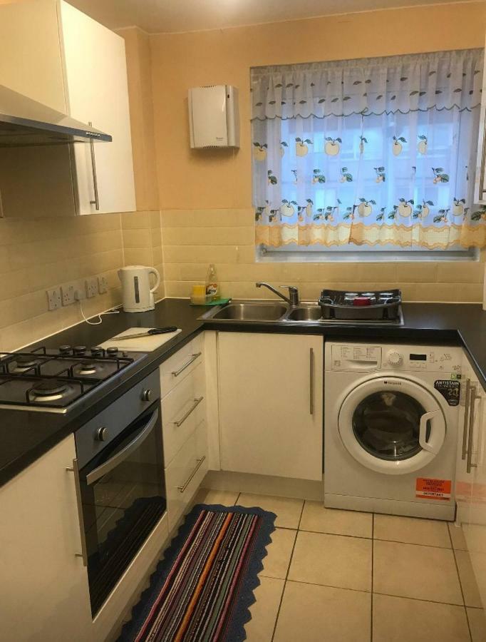 Cozy Apartment In Stratford From 18 Minutes To Central Λονδίνο Εξωτερικό φωτογραφία
